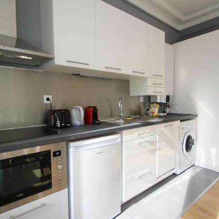 Fully-Equipped Apartment In City Center + Parking Lille Exteriér fotografie