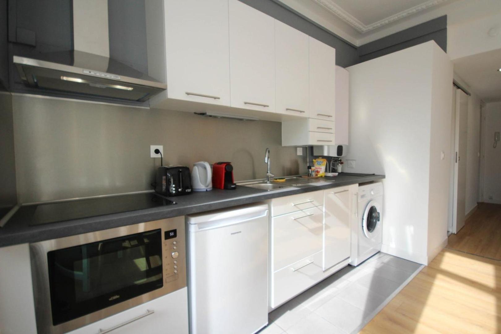Fully-Equipped Apartment In City Center + Parking Lille Exteriér fotografie